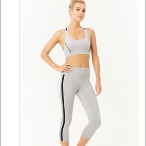 🎉3 items for $20! Gray Capri Athletic Legging